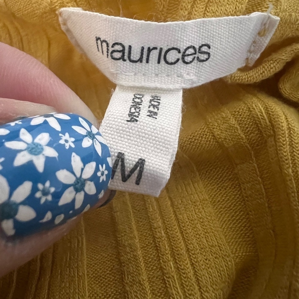 Maurice’s Medium Scoop Round Yellow Button Front Tank Top - Picture 6 of 8